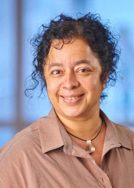 Manoshi Pakrasi Manoshi Pakrasi, Chefärztin Psychiatrie und Psychotherapie